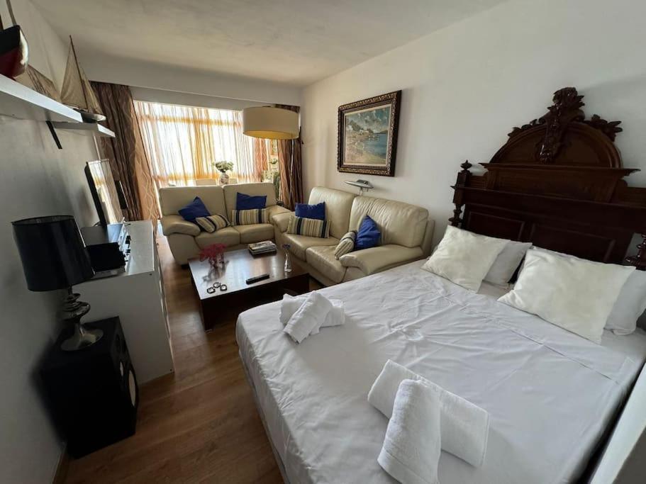 Apartamento Estudio En Plena Carihuela